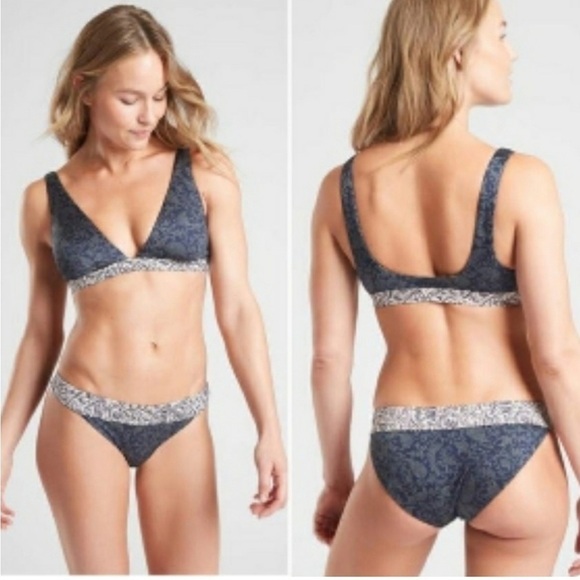 Athleta Aqualux batik Blue Bikini Top Small - Picture 5 of 12